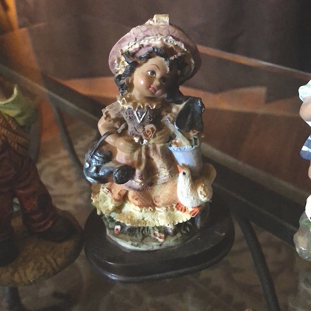 Wood knots black dolls for sell $